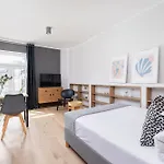 Apartamento One Bedroom Kalwaryjska 34 Street Cracovia